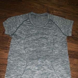 Lululemon swiftly tech top!